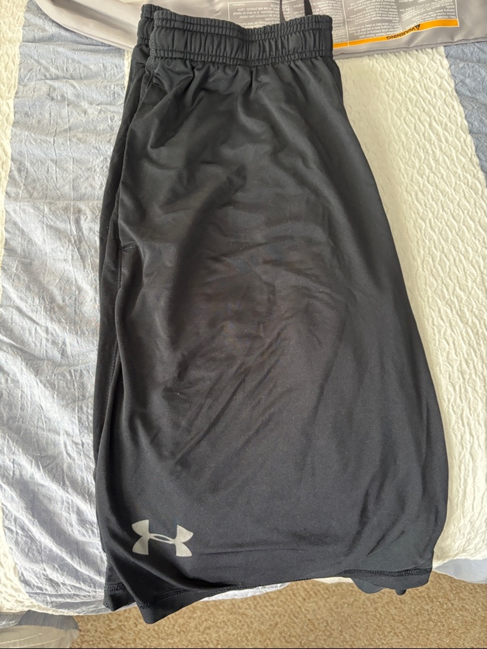 3 Pairs Men’s Under Armour shorts - Picture 5 of 8